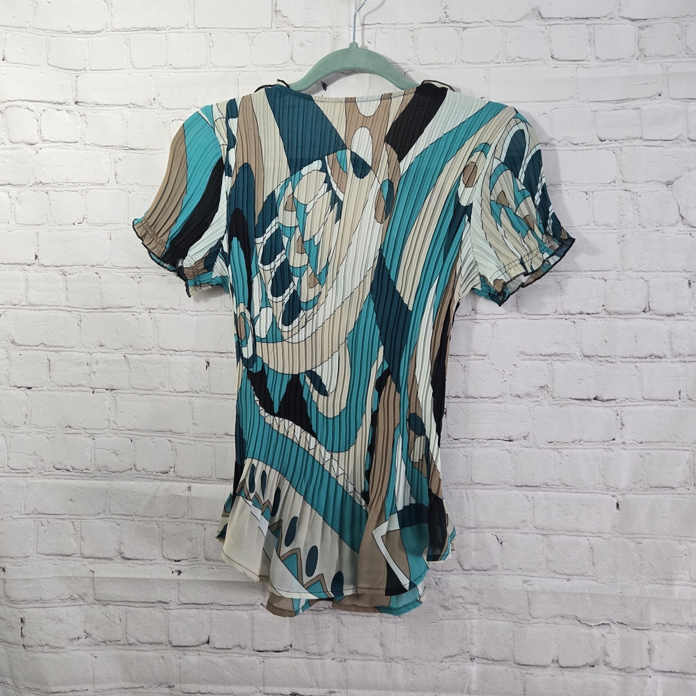 Stylish‎ Multicolor Ruffle Women's Top - Picture 9 of 10